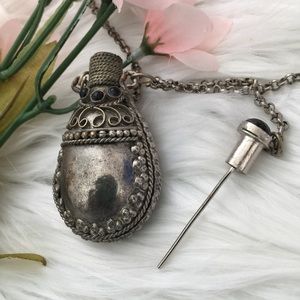 VINTAGE VTG Perfume Bottle Necklace